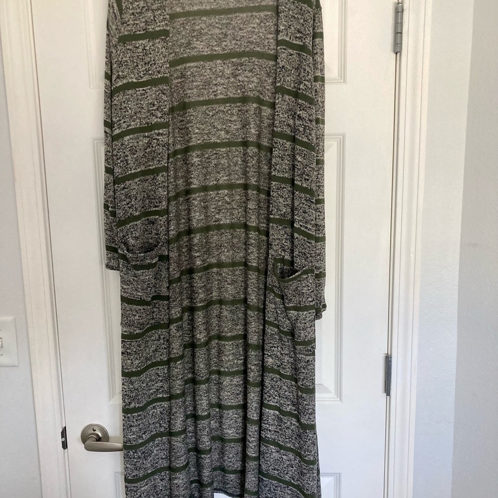 LuLaRoe Sarah